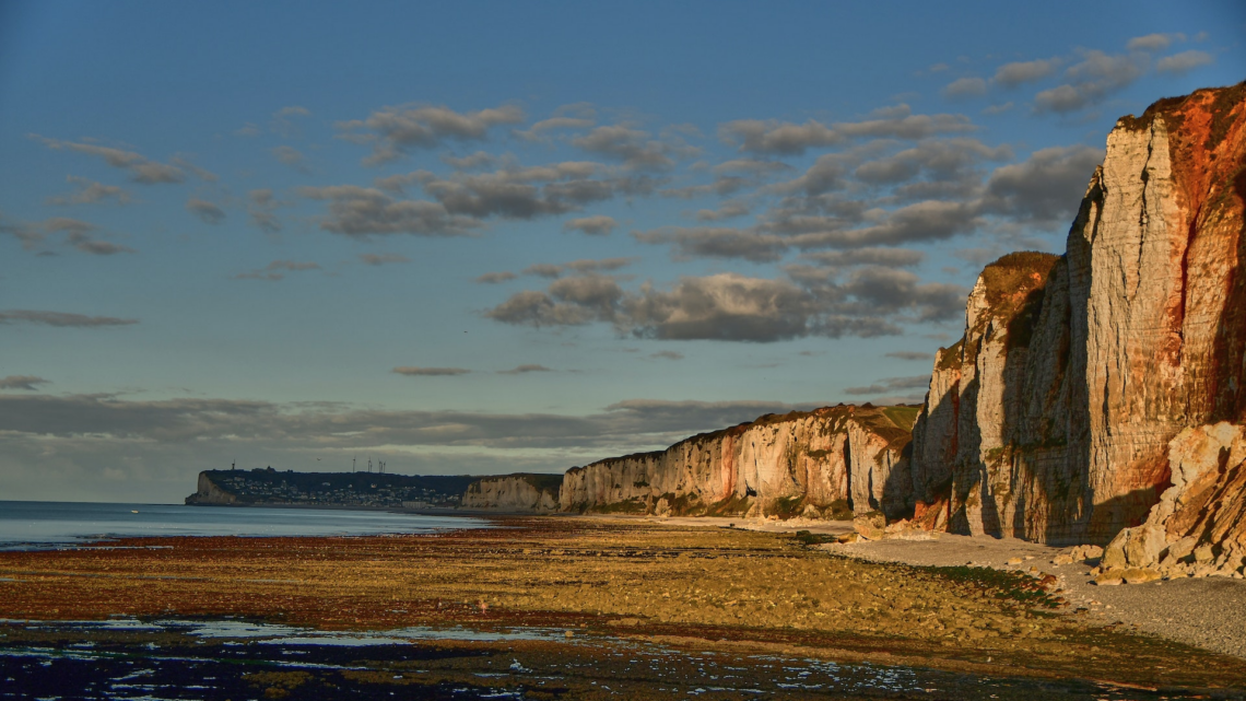 Les tresors caches des plages de Normandie : une escapade cotiere unique